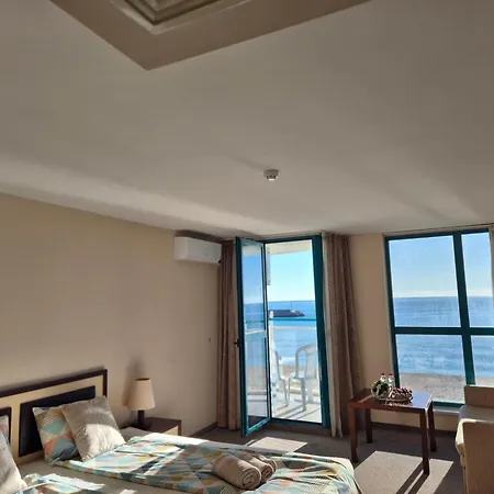 Berlin Golden Azure Vista * Altın Kumlar
